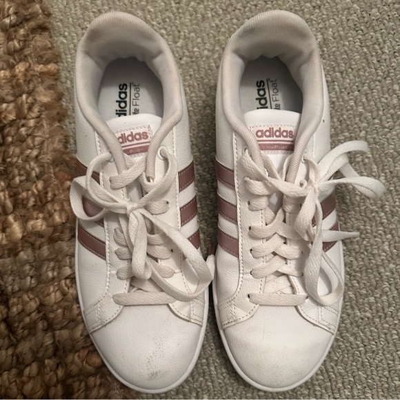 Adidas Women’s Sneakers White w/ Pink/Silver Stripes size 8 - Picture 3 of 5